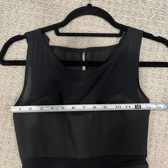 Elizabeth & James Black Fit & Flare Mesh Dress - Picture 8 of 10